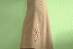 Písková sukně s výšivkou Hennes vel.36-38