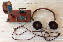 Starožitná krystalka, radiopřijímač z roku 1922