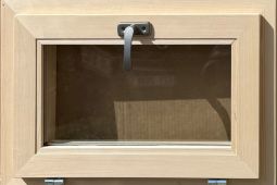 Okno-masiv -venkovní 60/50 cm-sklápěcí