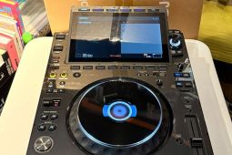 AlphaTheta CDJ-3000X DJ multiplayer