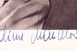 Adina Mandlová autogram na portrétní fotografii, krásný stav