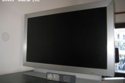 LCD televizor FUJITSU SIEMENS MYRICA V32-1 - úhlopříčka 81 c