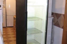 Prosklená lednice chladnice LIEBHERR FKDv 4303