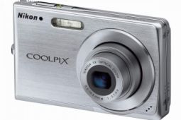 !!!Nikon COOLPIX s200!!!