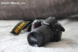 Nikon D90 + objektiv 18-105 V