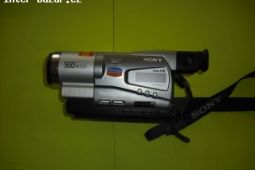 Videokamera SONY CCD-TR728E