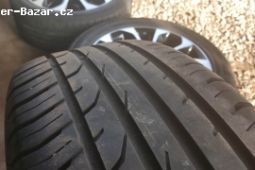 Nissan 40300 JD18C 5x114.3 6.5jx18 et40