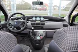 Fiat Ulysse 2,2 JTD Emotion